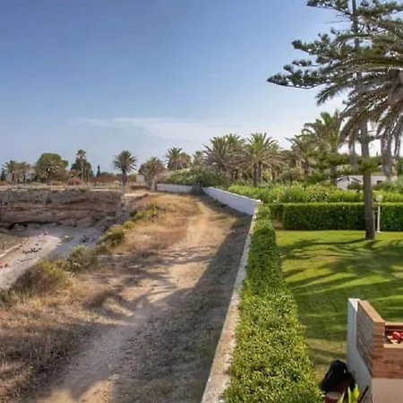 Casa Vesalia A 1a Linea De Mar Con Aa Y Wi-fi. Dom wakacyjny *