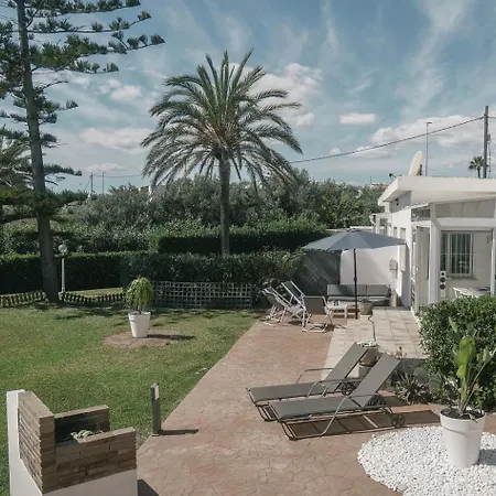 Casa Vesalia A 1a Linea De Mar Con Aa Y Wi-fi. *
